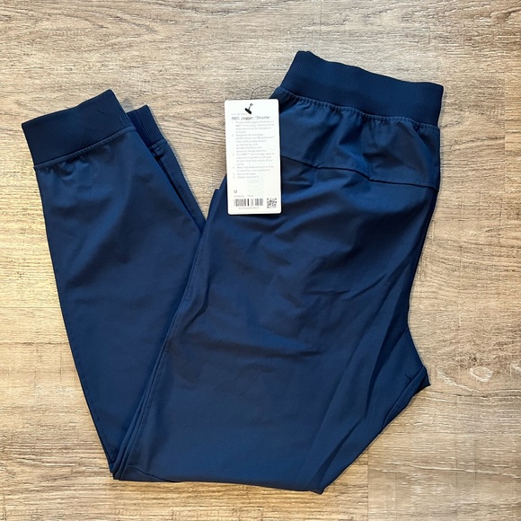 Lululemon ABC Jogger Shorter Length
*Warpstreme - Picture 5 of 9